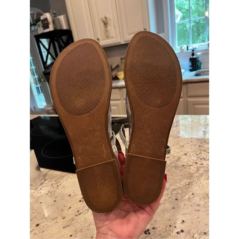 Steve Madden Silver Leather Studded Thong Sandals sz 10 EUC